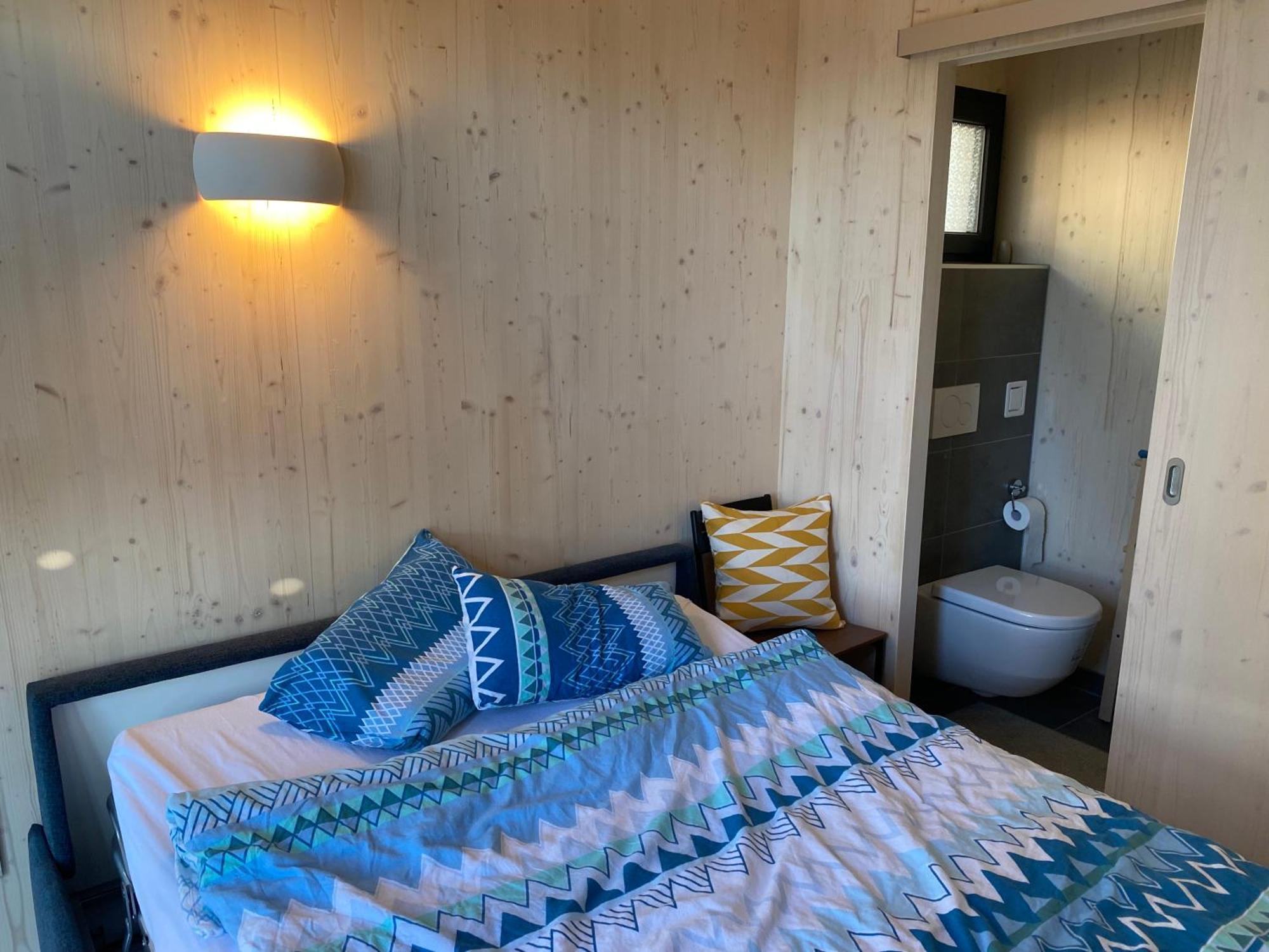 Auf Wolke 7 - Gaeste-Studio Im Mini House In Ch-4556 Aeschi So Kültér fotó