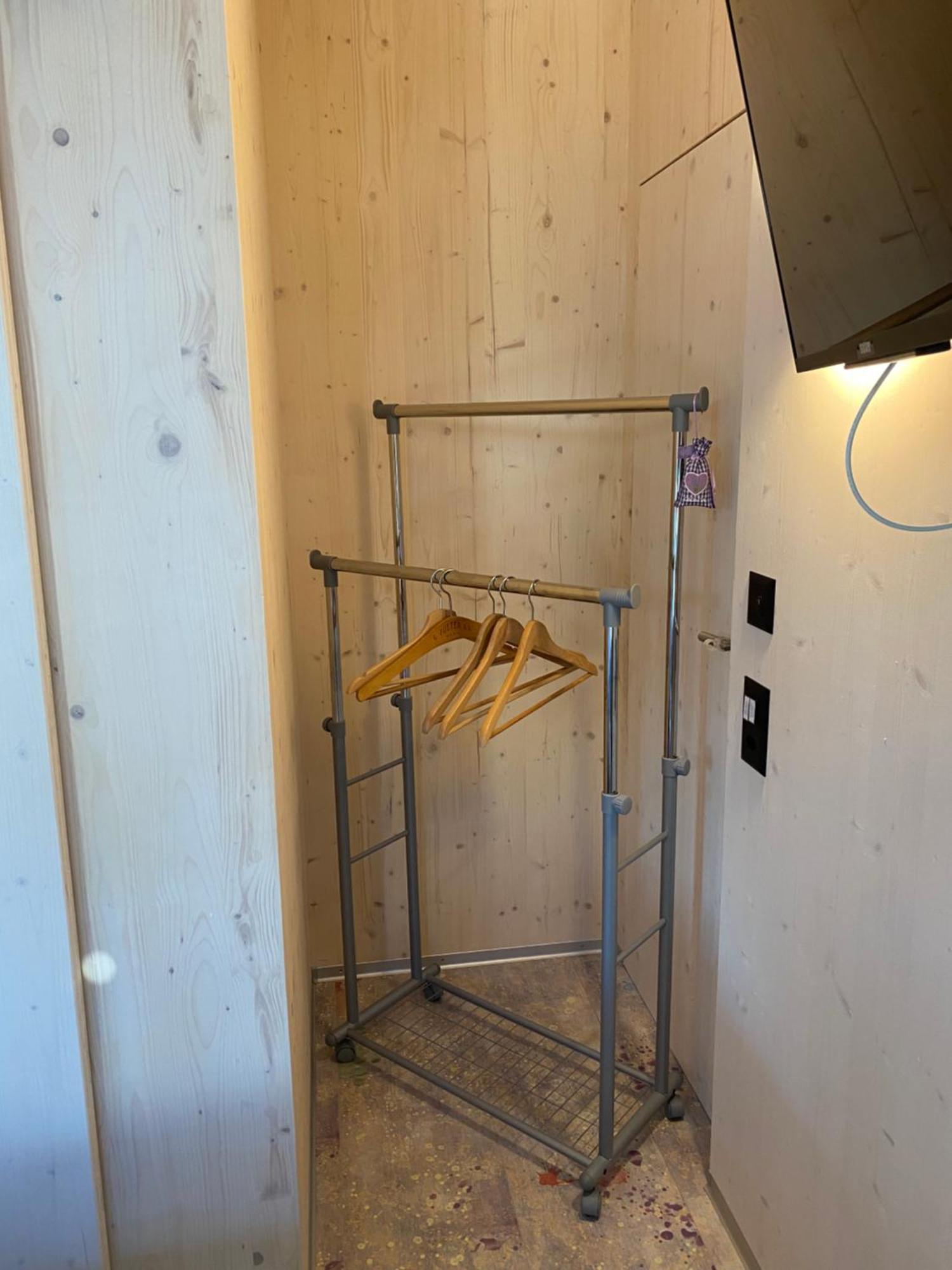 Auf Wolke 7 - Gaeste-Studio Im Mini House In Ch-4556 Aeschi So Kültér fotó